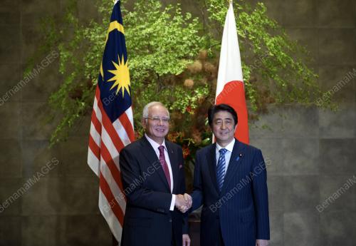 JPN18_25052015_PM
