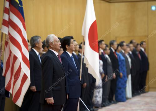 JPN24_25052015_PM