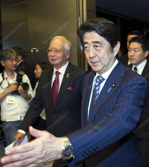 JPN27_25052015_PM