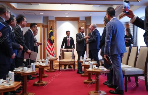 DATUK SERI ANWAR IBRAHIM