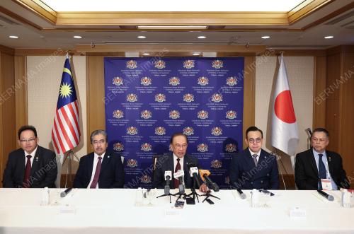 DATUK SERI ANWAR IBRAHIM