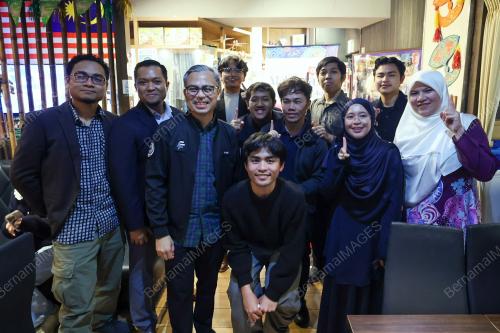 DATUK FAHMI FADZIL