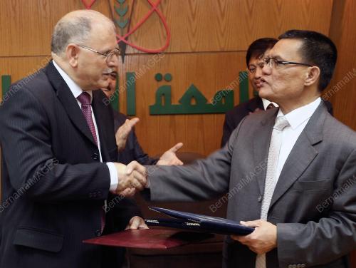 ADNAN YAAKOB