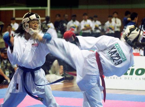 KA05-09_09_2001_KARATE-DO_02022016