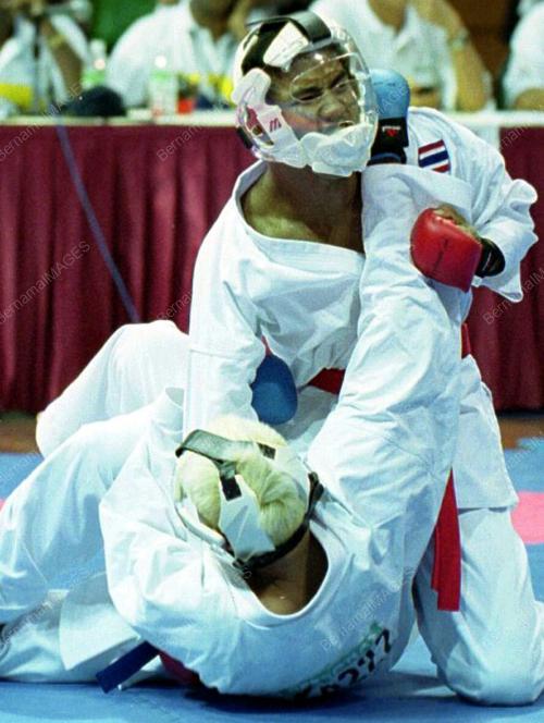 KA06-09_09_2001_KARATE_02022016
