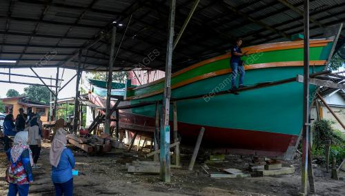 KEUNIKAN BOT TRADISIONAL, KAPAL LAYAR DI TERENGGANU