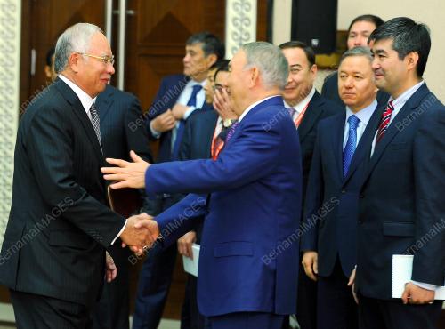 KAZ06_23052014_PM_FORUM