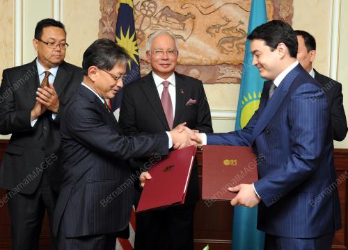 KAZ12_24052014_PM_MOU