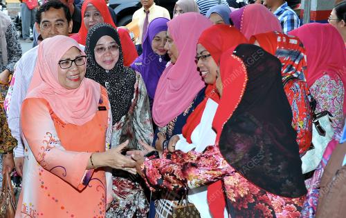 KB00_12102015_WANITA_ASLI_3