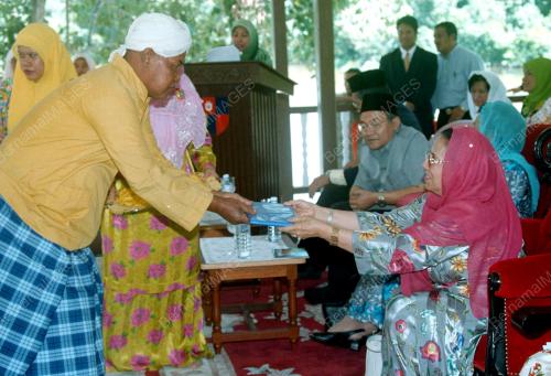 KB01-_07_08_2000_RAJA_PEREMPUAN_12012016