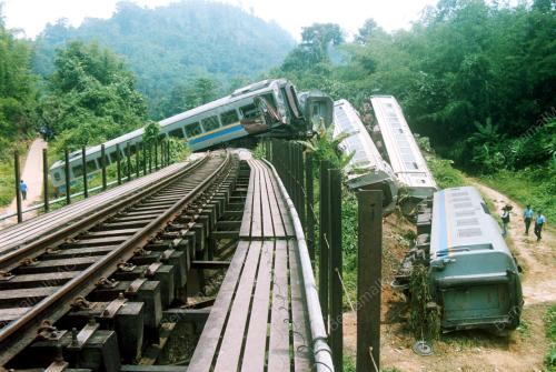 KB01-_12_07_2000_KERETA_API_11012016