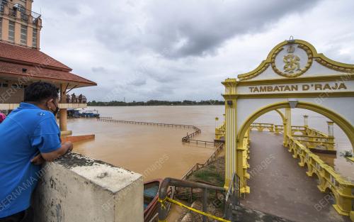 TINJAUAN SUNGAI KELANTAN
