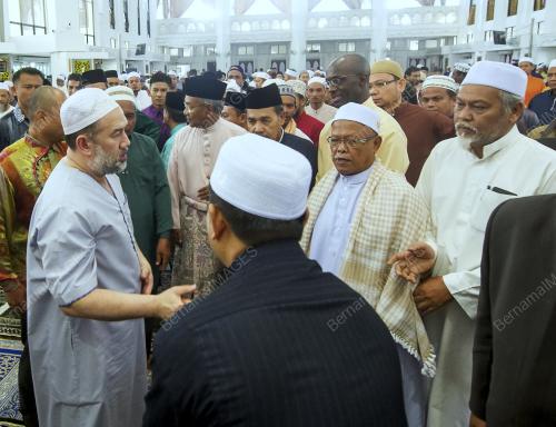 KB01_01092017_AGONG_BN201708304453