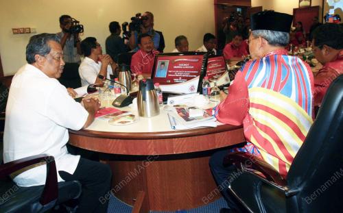 KB01_02022012_LAWATAN_KERJA