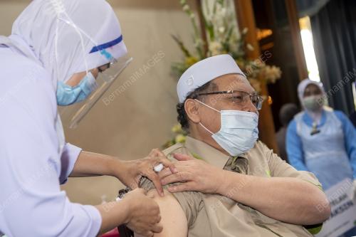 DATUK MOHD AMAR NIK ABDULLAH