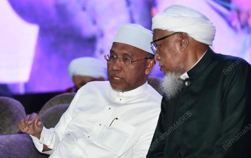 DATUK IDRIS AHMAD