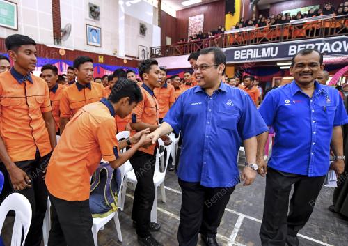 KB01_02112017_ANGKASA_BN201711010080