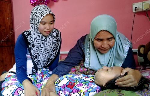 ADAMIA FITRI MAT RAHIM