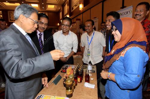 KB01_03052014_HALAL_GLOBAL_20