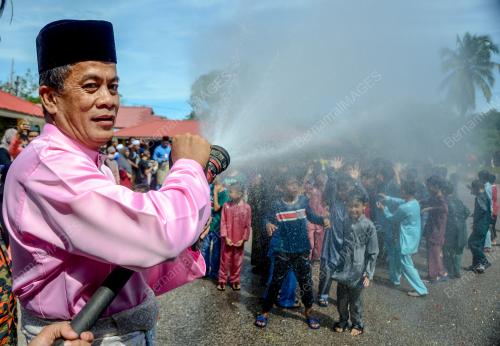 DATUK DR.ZAINI HUSSIN