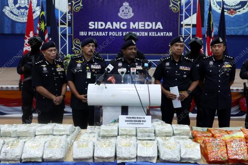 DATUK HUSSEIN OMAR KHAN