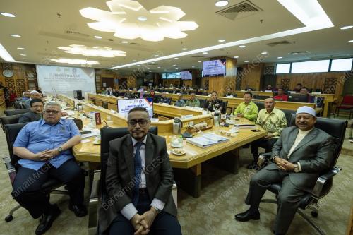 DATUK MOHD NASSURUDDIN DAUD