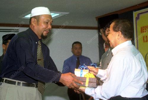 KB01_05022016_SAMPAI_BUKU