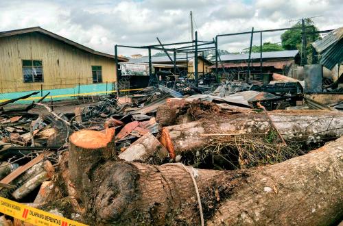 RUMAH TERBAKAR