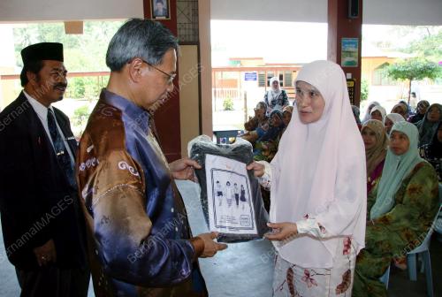MUSTAPA MOHAMED