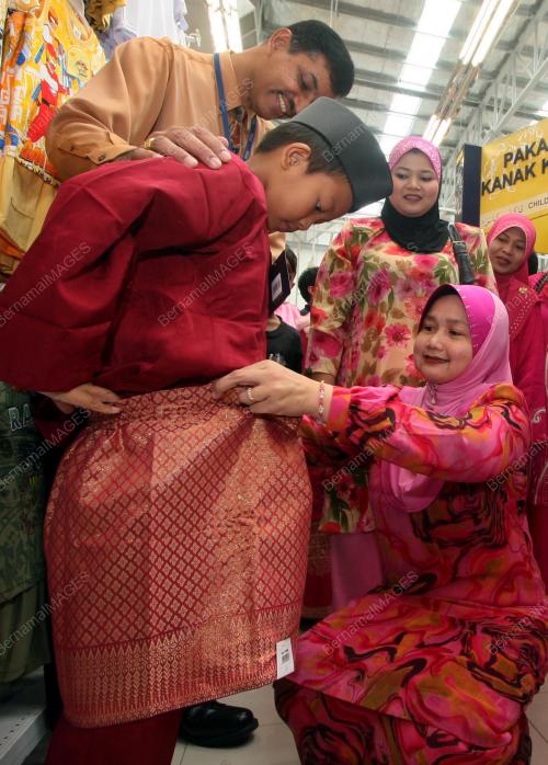 NIK FATIMAH NIK SALLEH