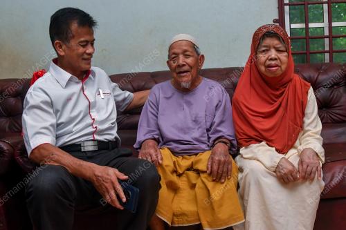 DATUK DR ZAINI HUSSIN