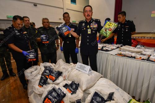 DATUK MUHAMAD ZAKI HARUN