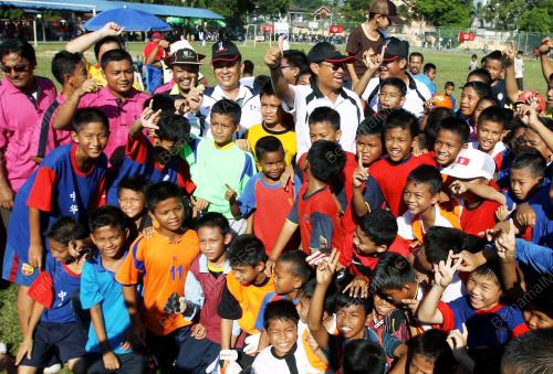 AHMAD SHABERY CHEEK