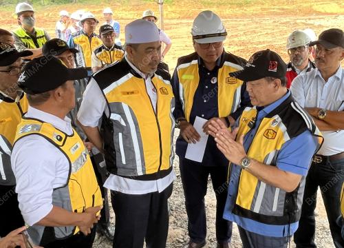 DATUK SERI ALEXANDER NANTA LINGGI