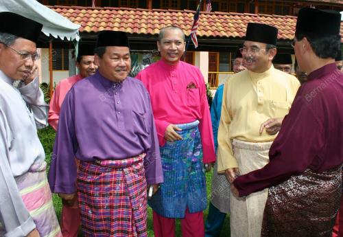 DATUK MOHD ALI MOHD RUSTAM