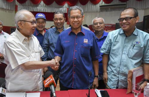 KB01_08032018_UMNO_BN201803071077