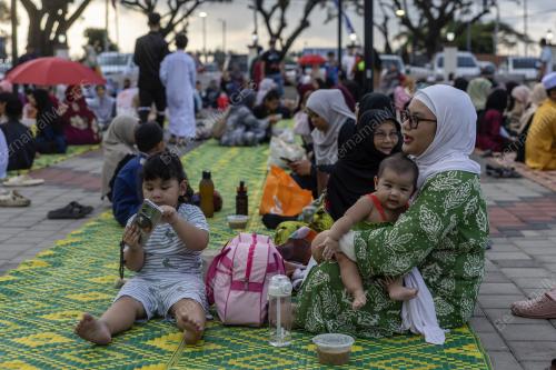 RIBUT BAZAR RAMADAN STADIUM
