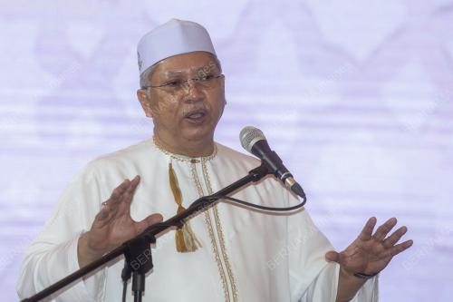 TAN SRI ANNUAR MUSA