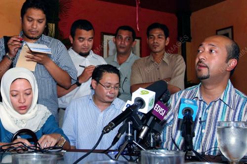 MUKHRIZ TUN MAHATHIR