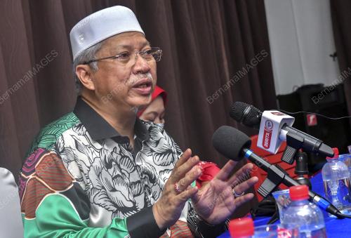 TAN SRI ANNUAR MUSA