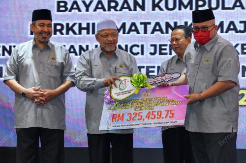 DATUK AHMAD YAKOB
