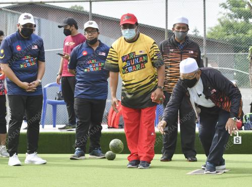 DATUK AHMAD YAKOB
