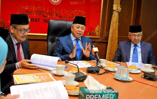 KB01_09112017_HARI_KEPUTERAAN_BN201711080717
