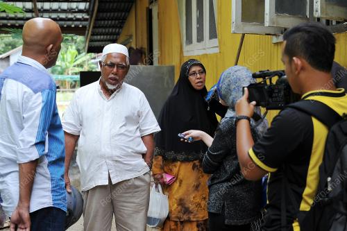 KB01_09122014_MILITAN_MAUT