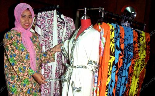 CANTIKNYA BAJU BATIK INI
