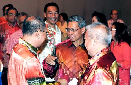 KB01_10022014_RAYA_CINA