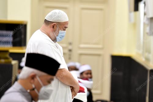SULTAN MUHAMMAD V