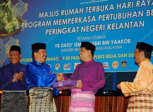 ISMAIL SABRI YAAKOB
