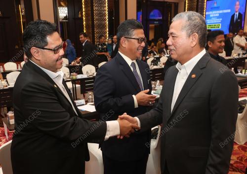 DATUK SERI FADILLAH YUSOF