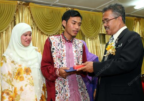 PELAJAR CEMERLANG STPM